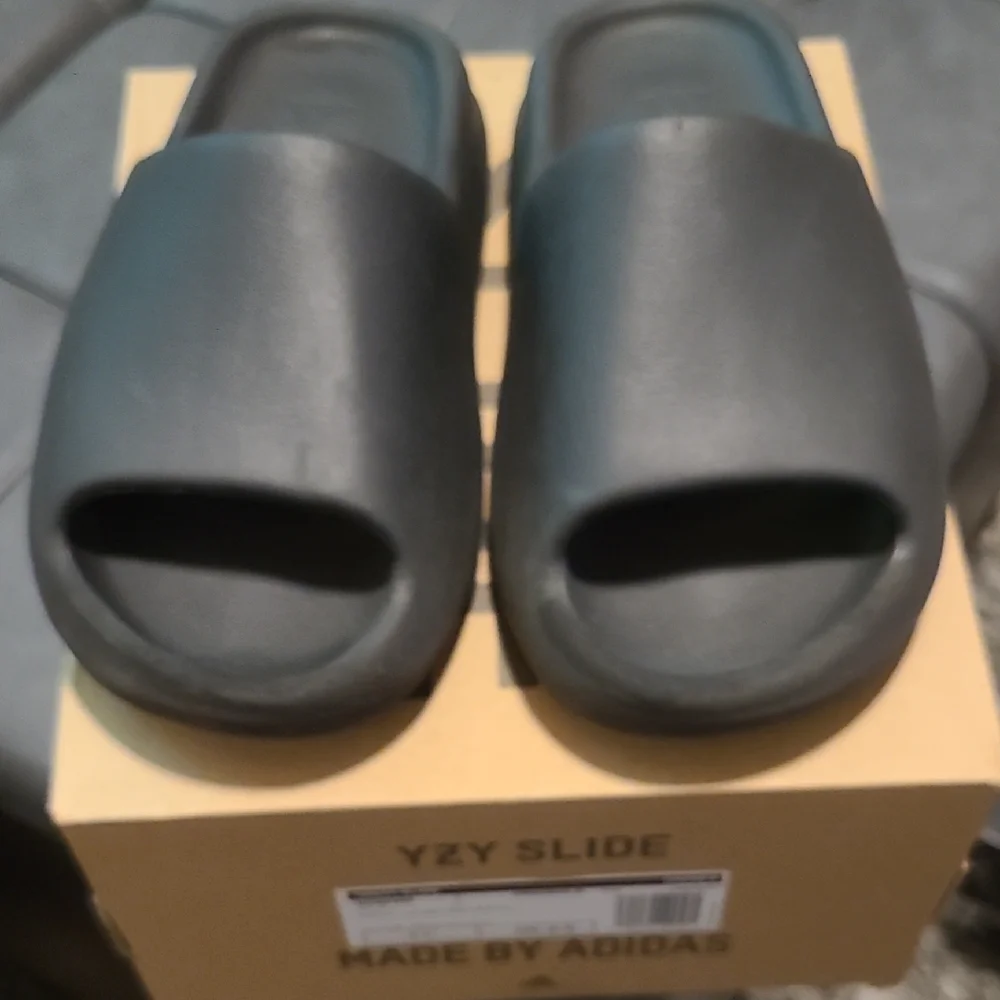 Adidas Onyx Yeezy Slides